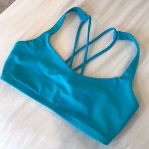 Free to be lululemon bra size 6
